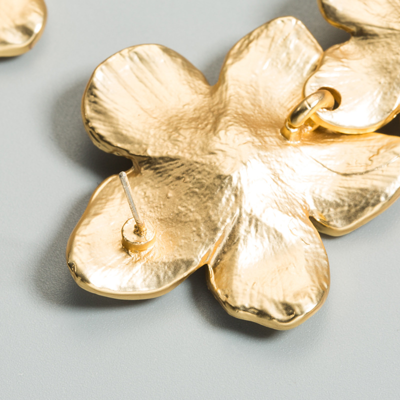 Flower earrings, golden petals, earrings