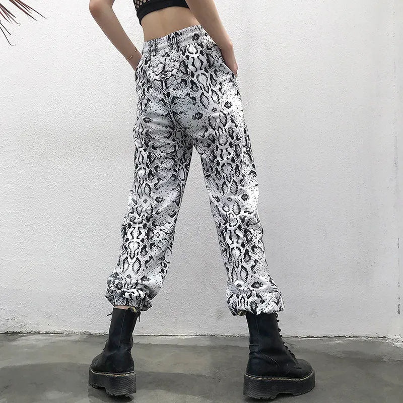 Snake print loose slimming pants - Black