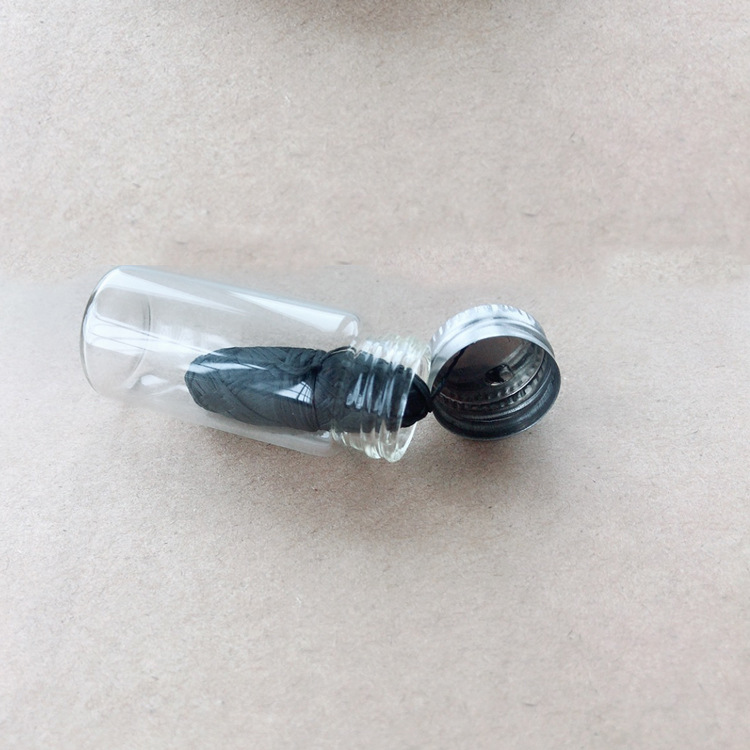 Bottled floss peppermint floss