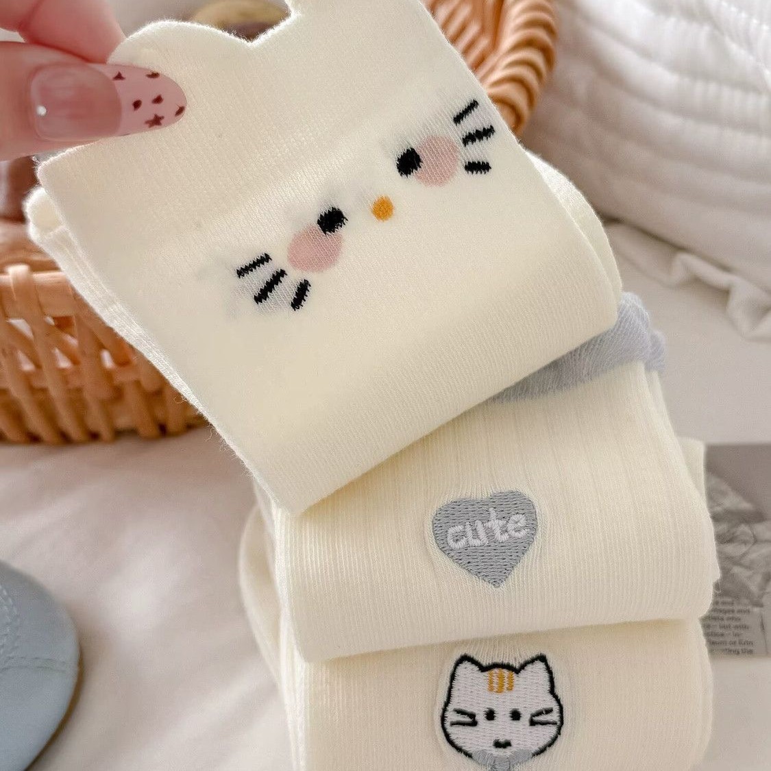 Cute Cat Print Mesh Crew Socks, Coquette Slouch Knit Socks With Cat Embroidery, Women's Breathable Casual Socks For Sneakers & Summer
