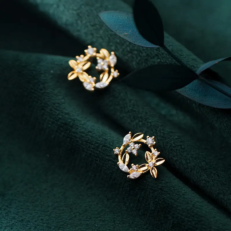 Flower earrings, four-leaf clover earrings