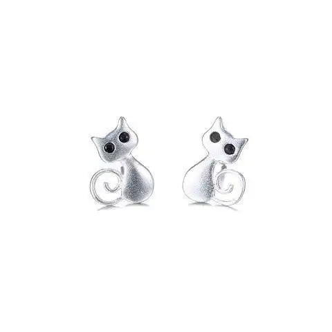 The cat earrings
