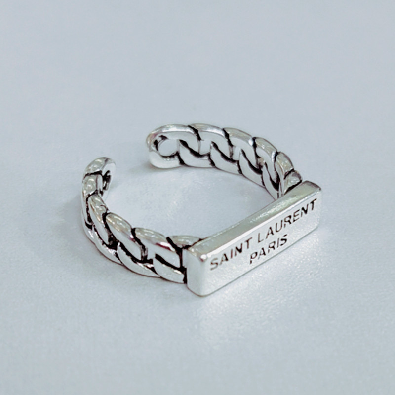 Simple and creative old chain English letter ring