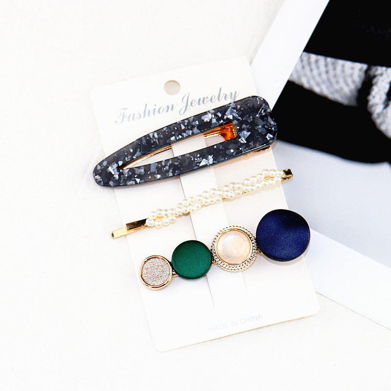 Vintage pearl hairpin headdress Black - Shop at LoveMi