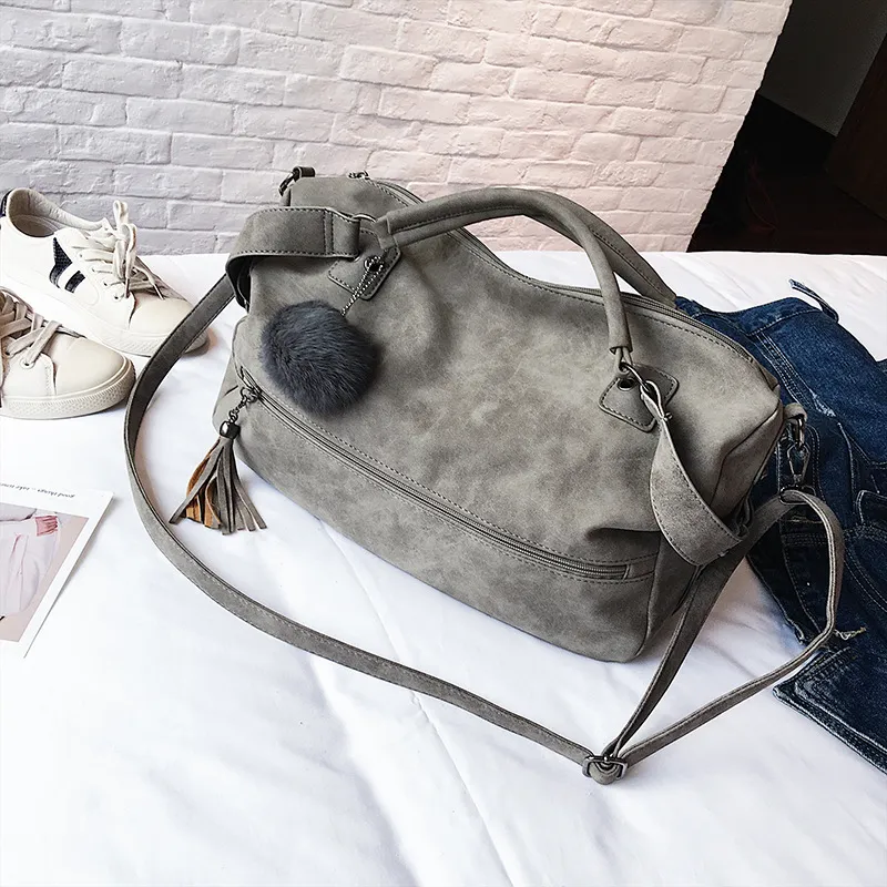 Hair ball matte handbag - Grey