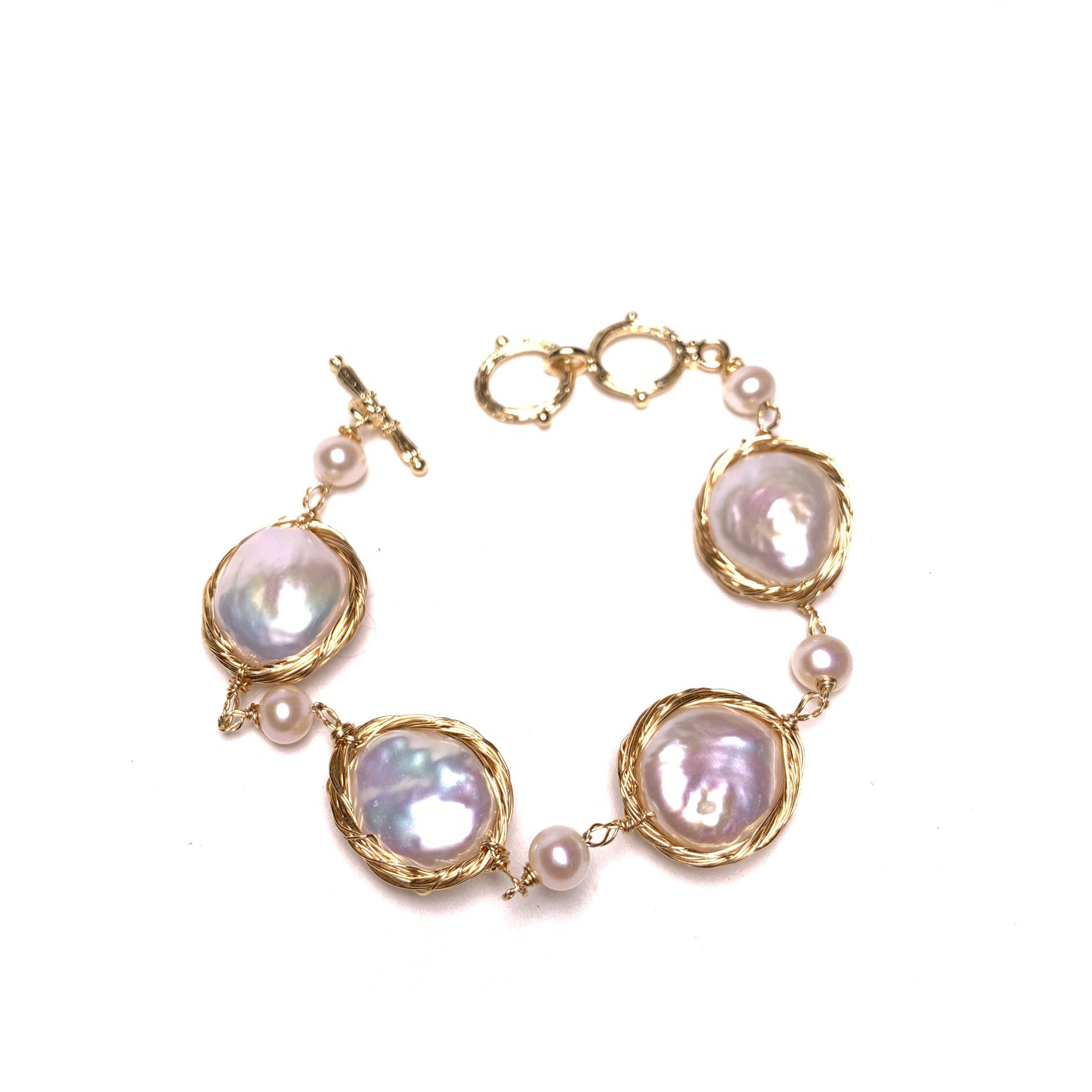 Pearl bracelet - Image 1 of 1