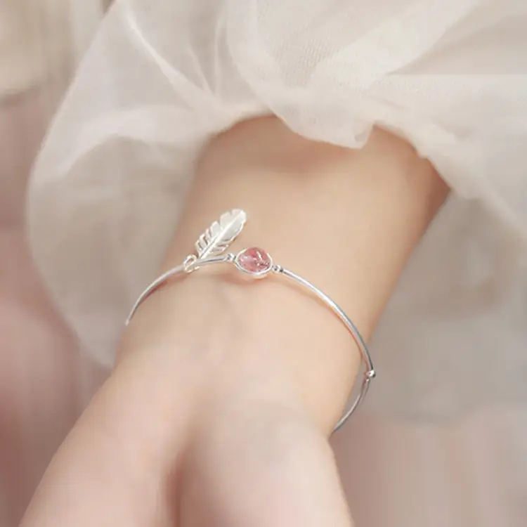 Strawberry Feather Pendant Bracelet