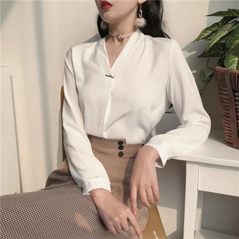 Simple wild chiffon shirt
