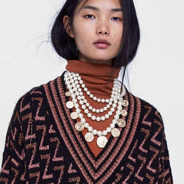 Exaggerated alloy necklace