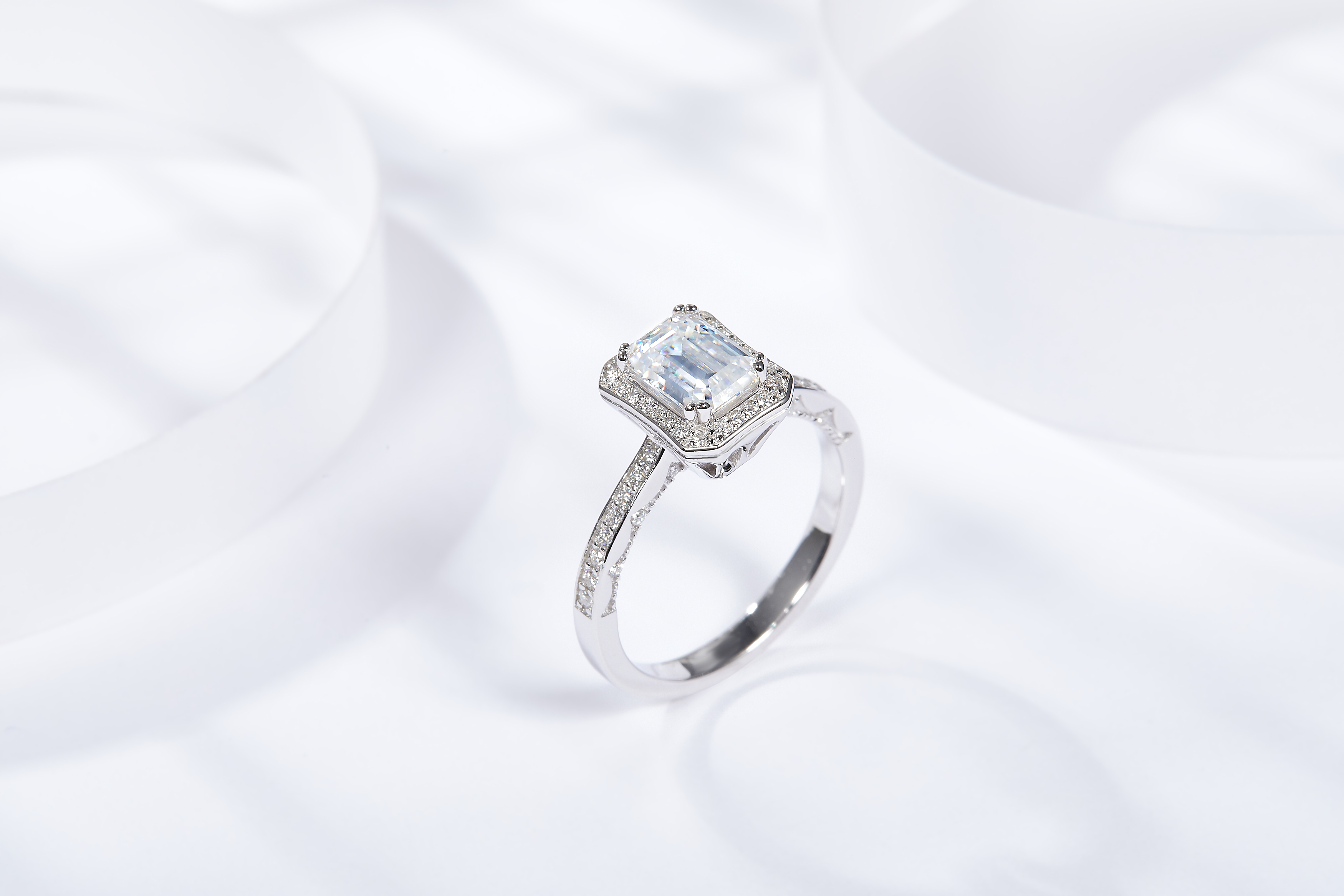 THE EMERALD-CUT RADIANCE
