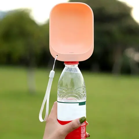 Candy-colored Pet Portable Drinking Bowl