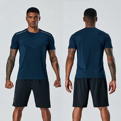 Quick-drying T-shirts for men and women
