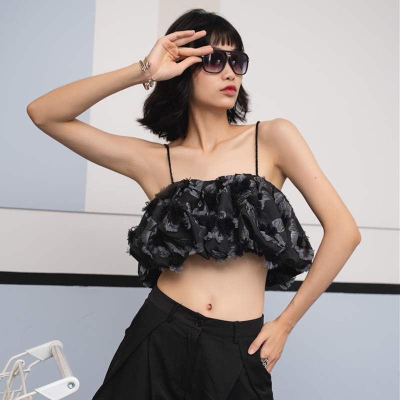 Loose cloud strap top