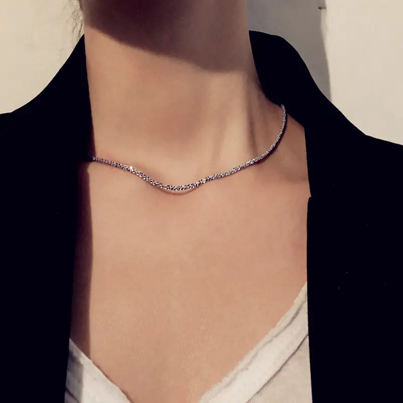 Gypsophila collar clavicle chain