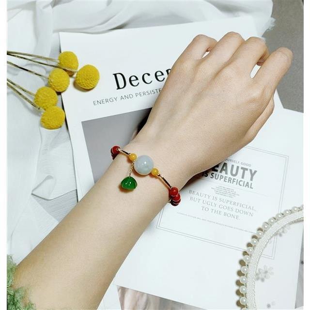 Women's fashion sweet bracelet