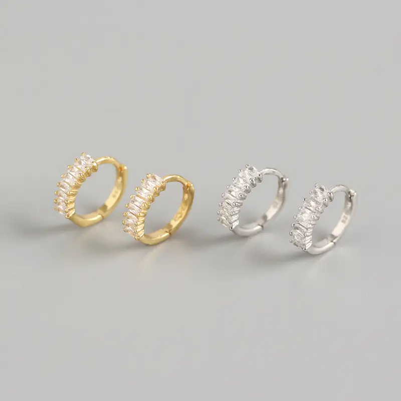 Wild white earrings