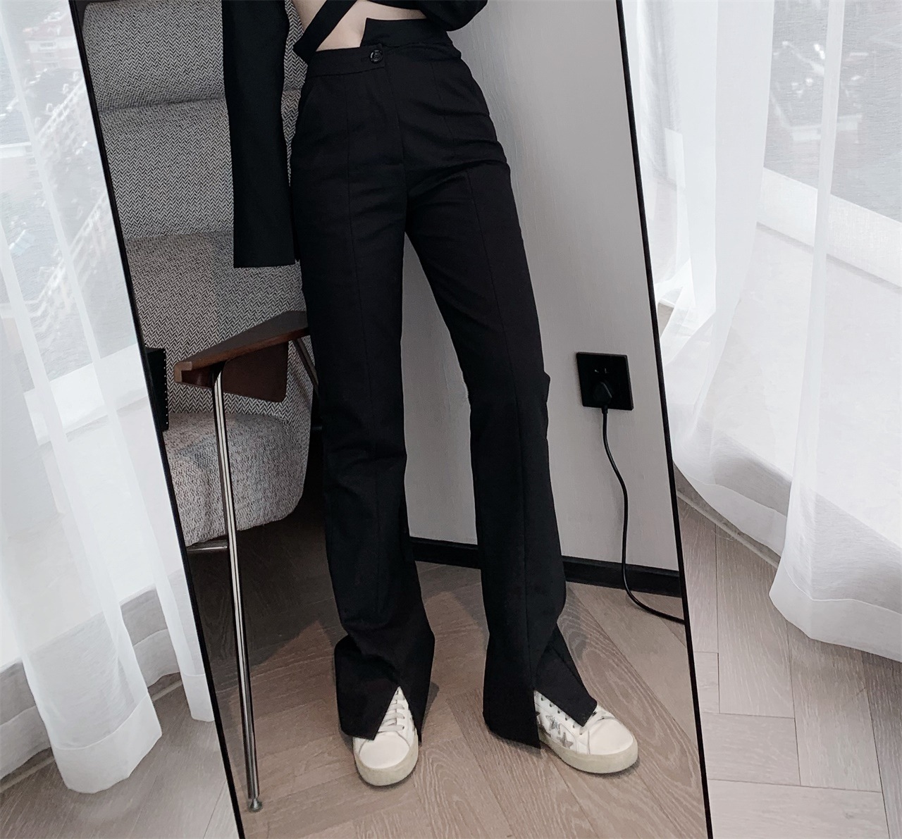 Cropped high-rise trousers