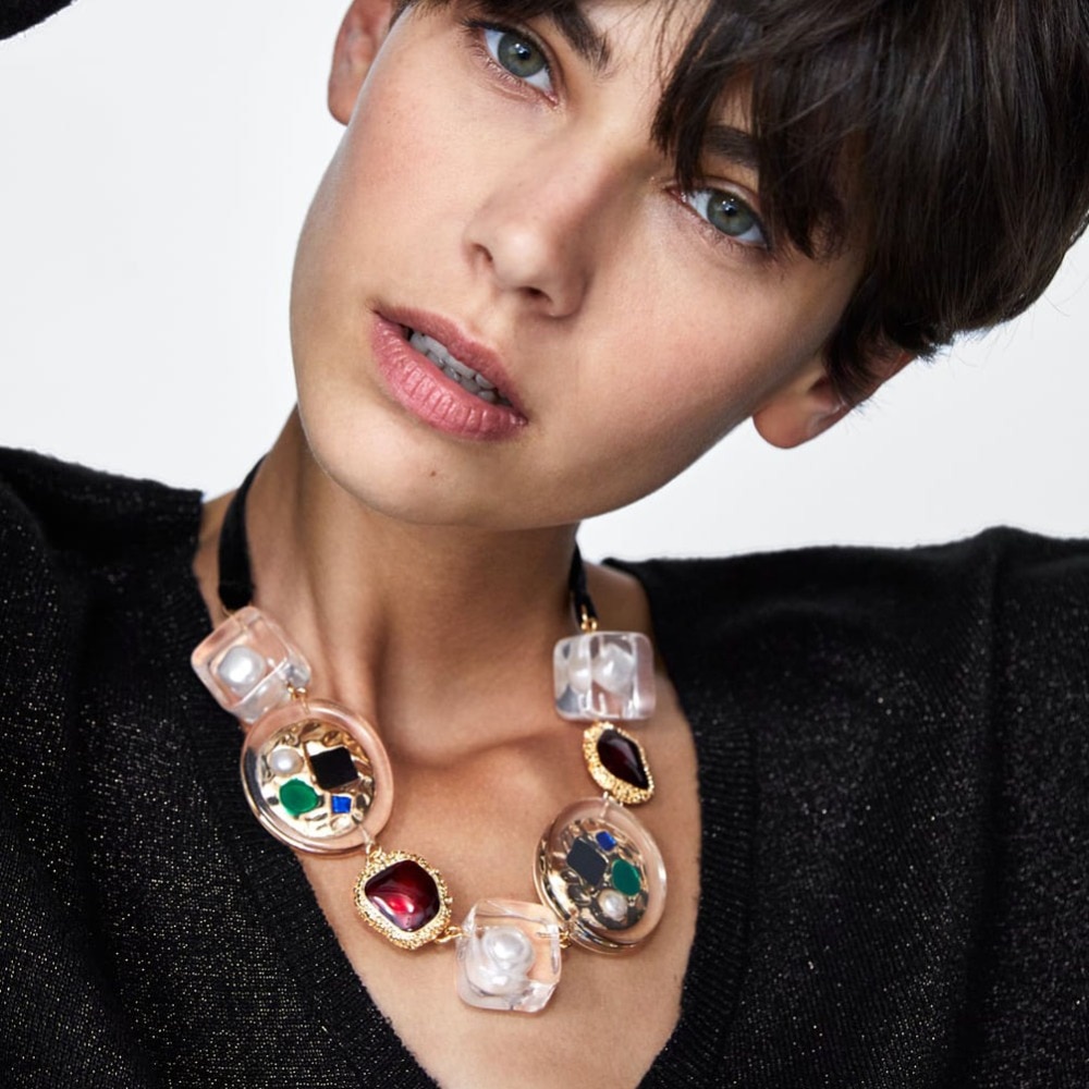 Transparent stone chain necklace