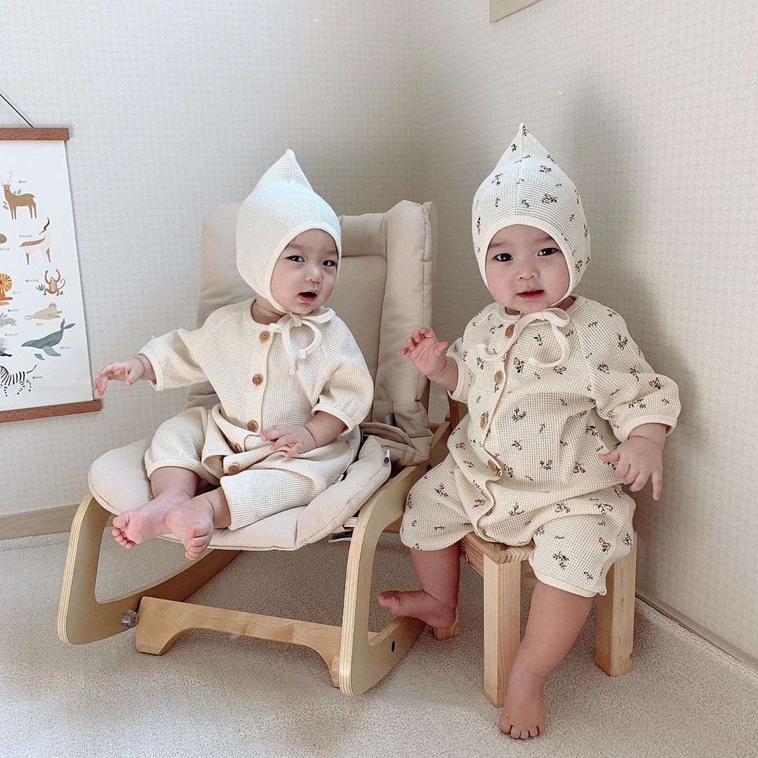 Children's home one-piece hat set