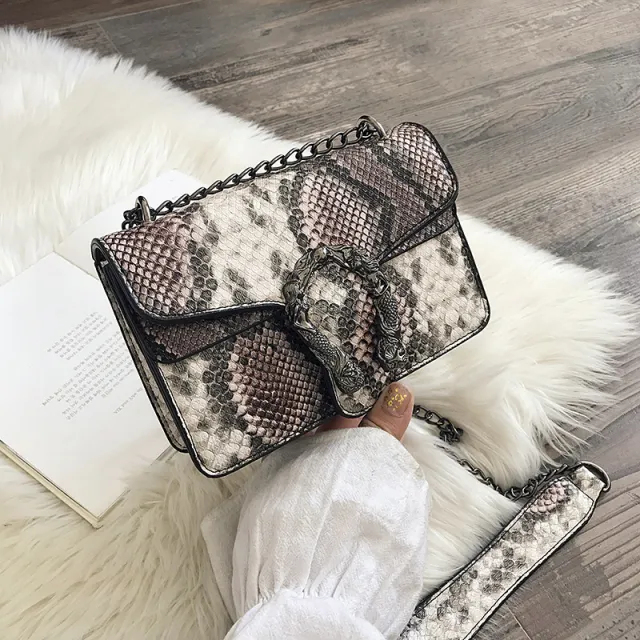 Snake print chain small square bag Black - Shop at LoveMi