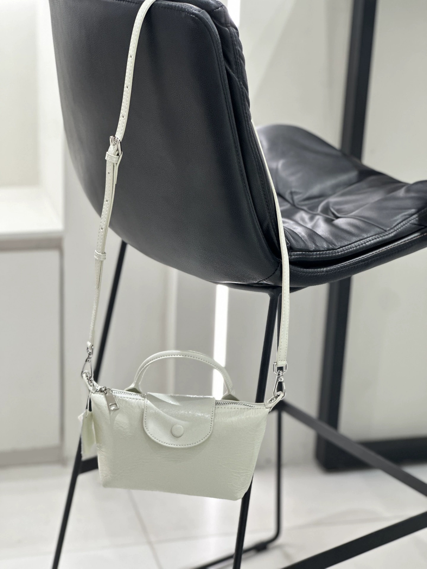 Badi – sac en cuir pour femmes, mini sac boulette – Image 7