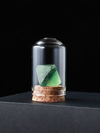 Natural crystal ore specimen display (pink)