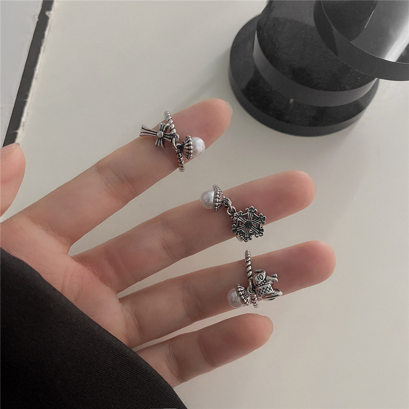 European And American Retro Geometric Cross Ring