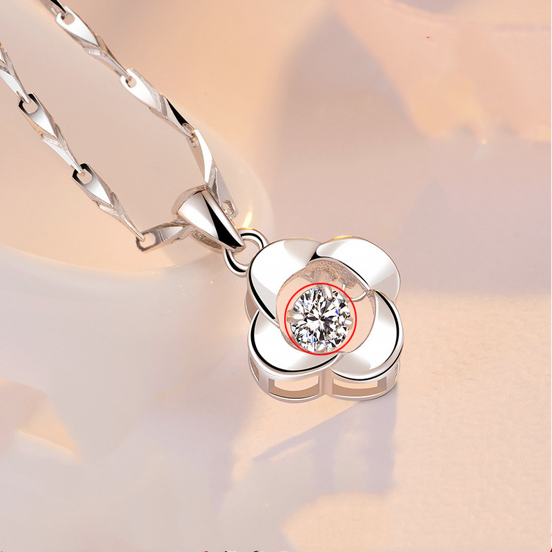 Net Red Fashion Happiness Clover Smart Pendant