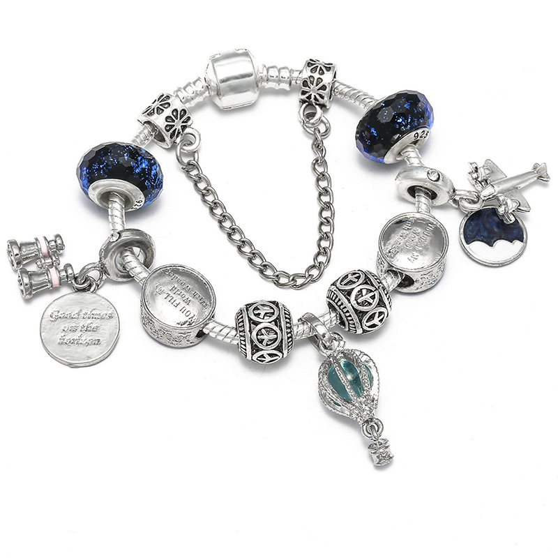 Women's beaded bracelet