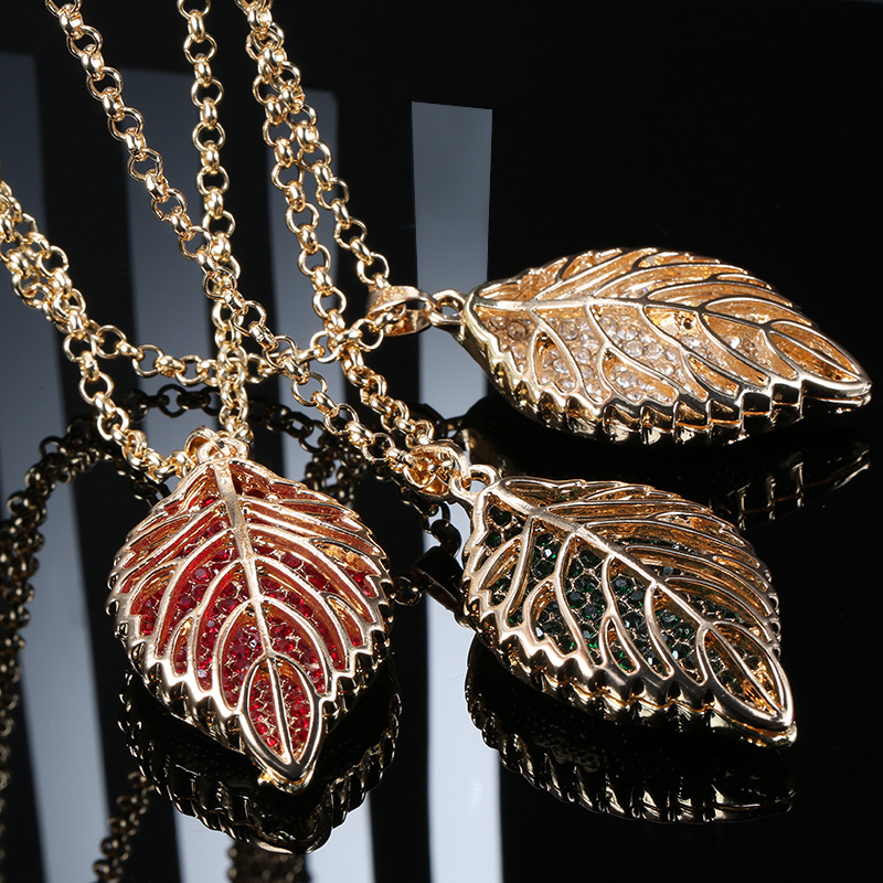 Natural stone pendant necklace