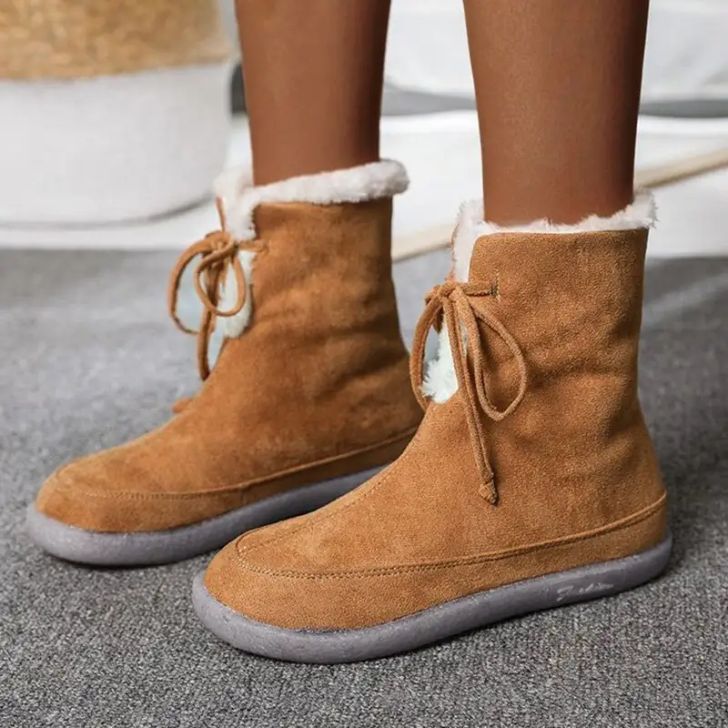 Fleece flat lace-up boots