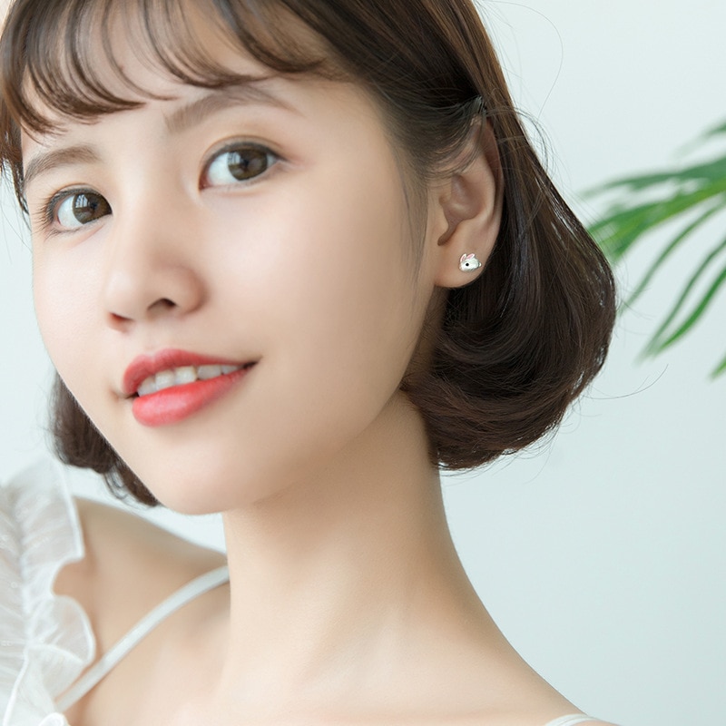 Sterling silver needle white rabbit earrings