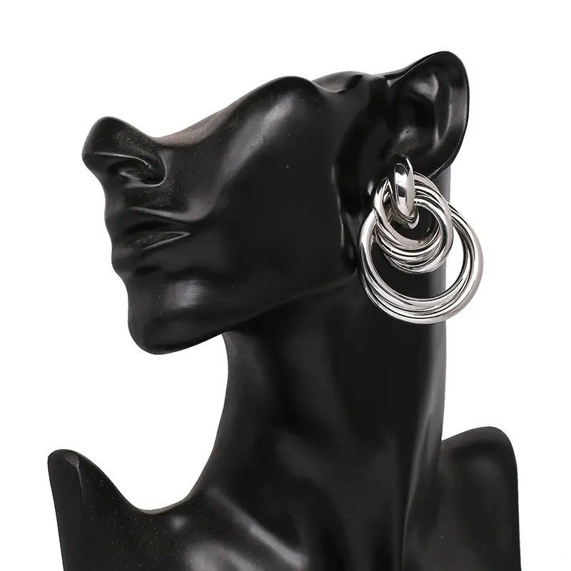 Metal beaded round earrings