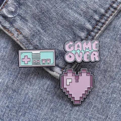 Stereo Game Console Badge