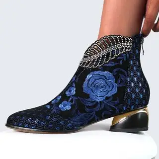 Martin women's short boots with thick heels