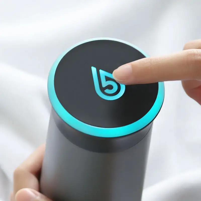 Intelligent cooling cup thermostat cup