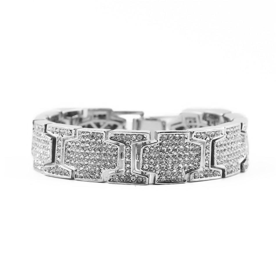 Simple bracelet with diamonds