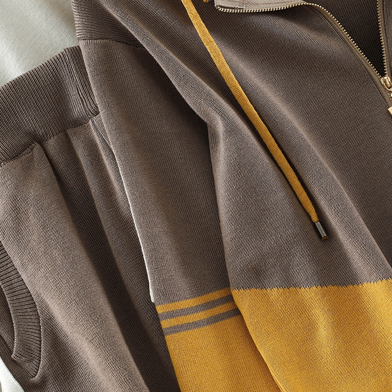 Fashion hooded zipper contrast sweater