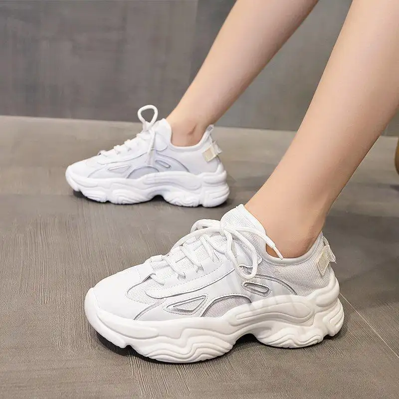 Thick-soled PU white shoes
