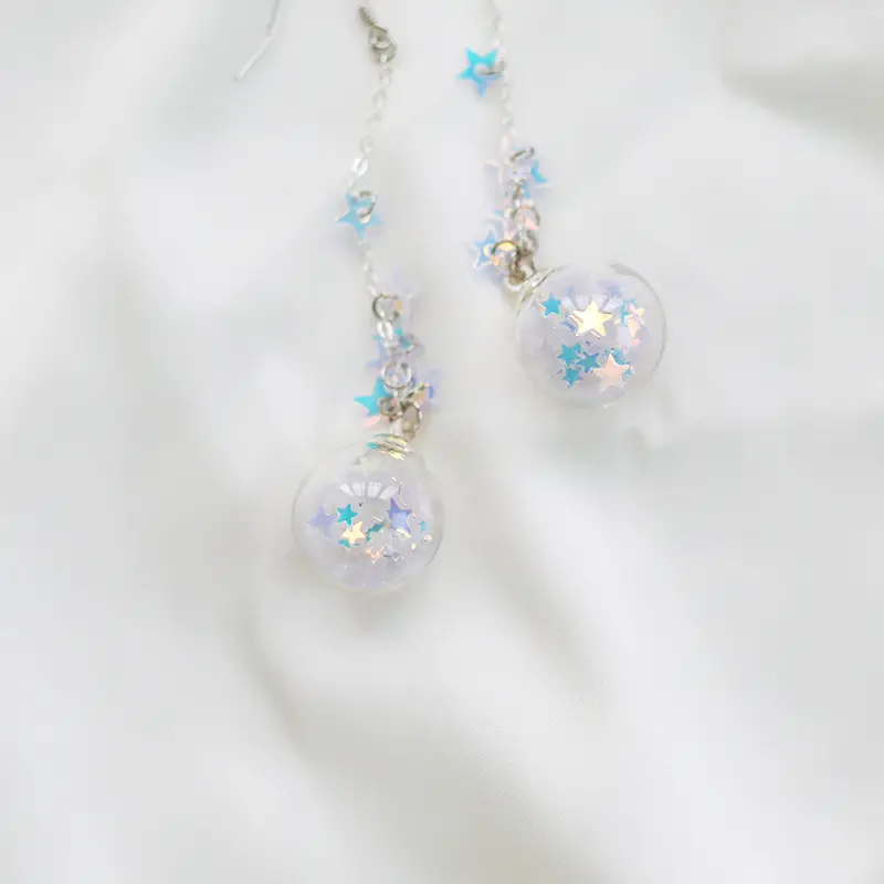 Sequined five-pointed star glass ball fragment ear clip