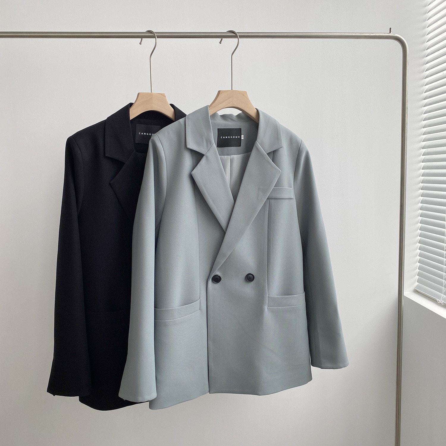 Pure color temperament small suit jacket female Korean version loose V-neck long-sleeved small cardigan