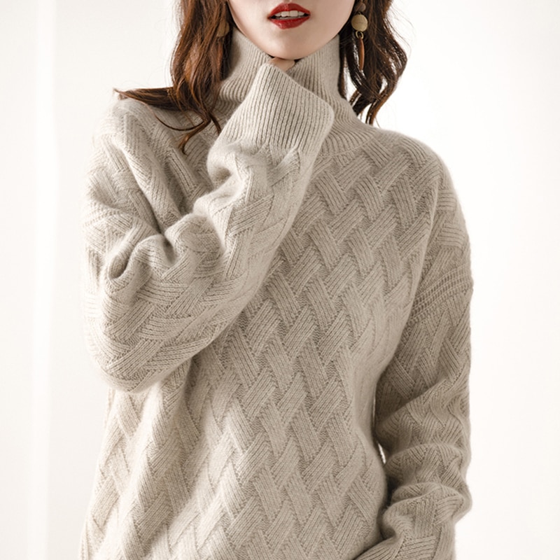 Women's padded pullover sweater wool loose knit