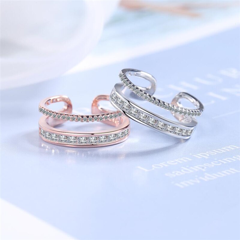 Simple adjustable ring with zirconium diamonds