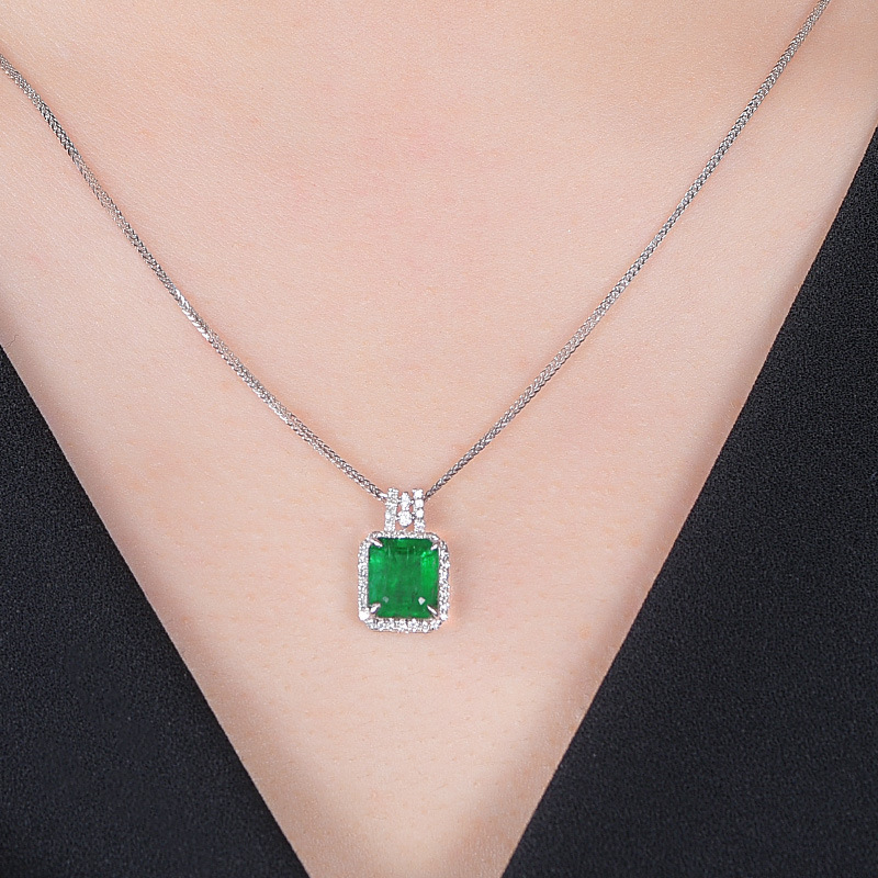 Grandmother Green Diamond Zircon Pendant Necklace Jewelry