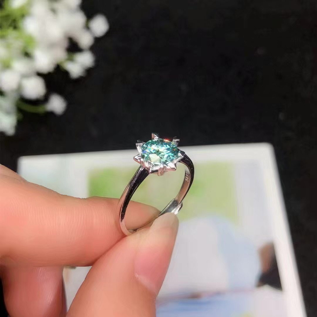 Versatile Fashion Straight Wall Snowflake Ring