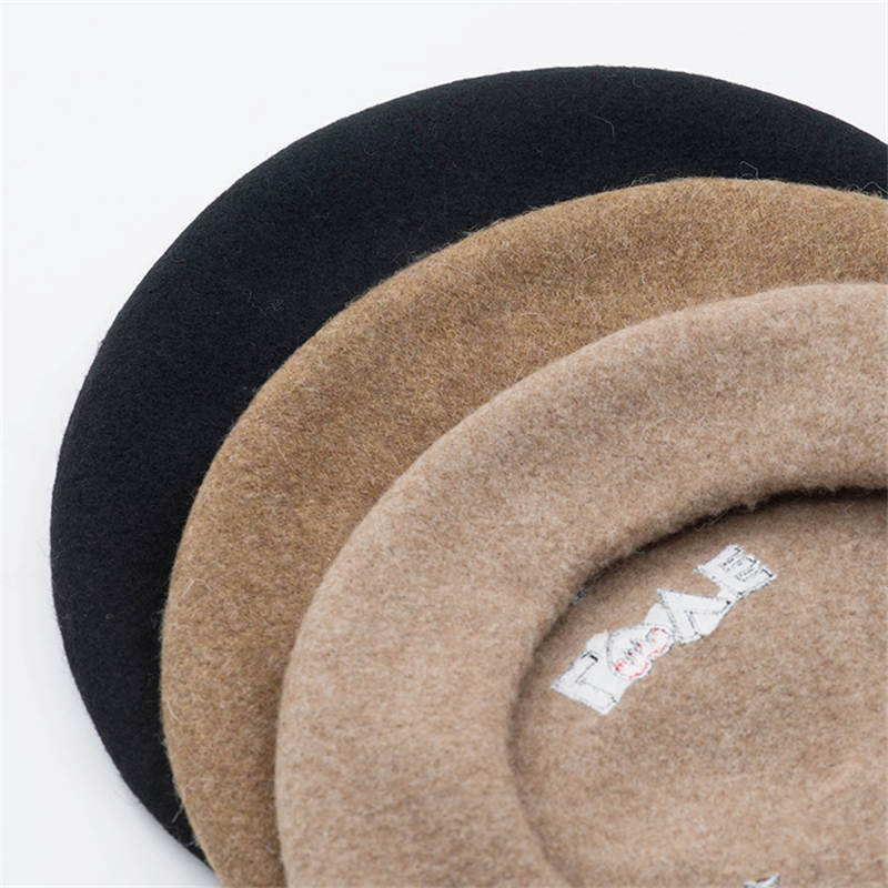Small Plane Love Embroidery Wool Beret Artist Hat