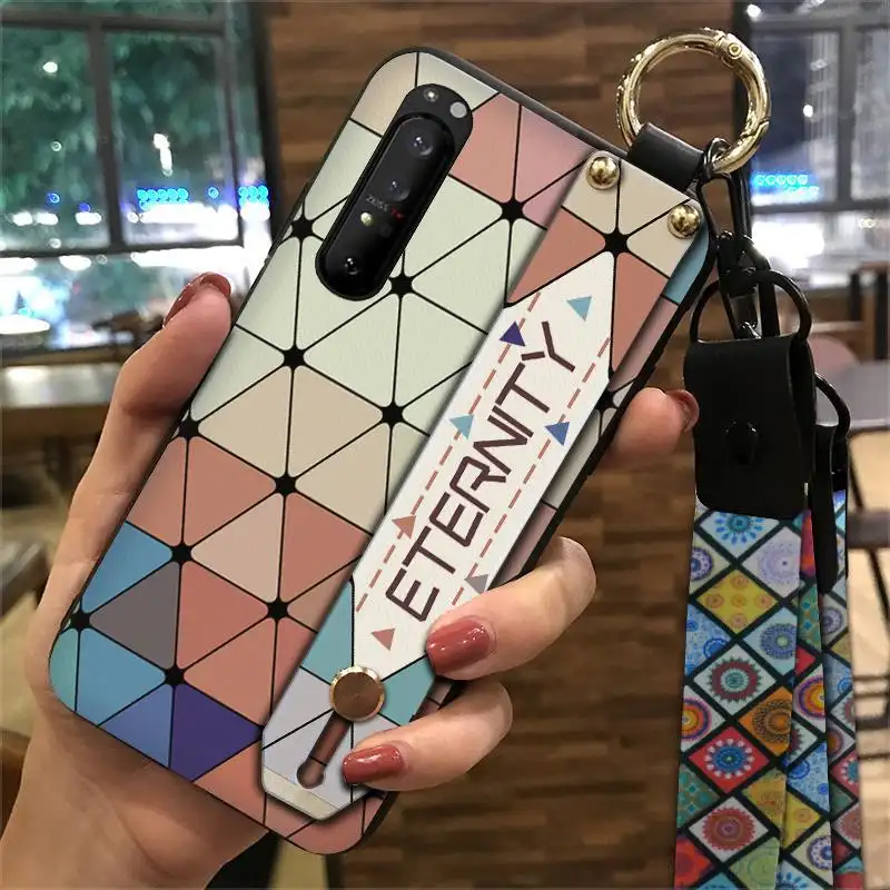 Retro Chinese Style Bracket Protective Shell