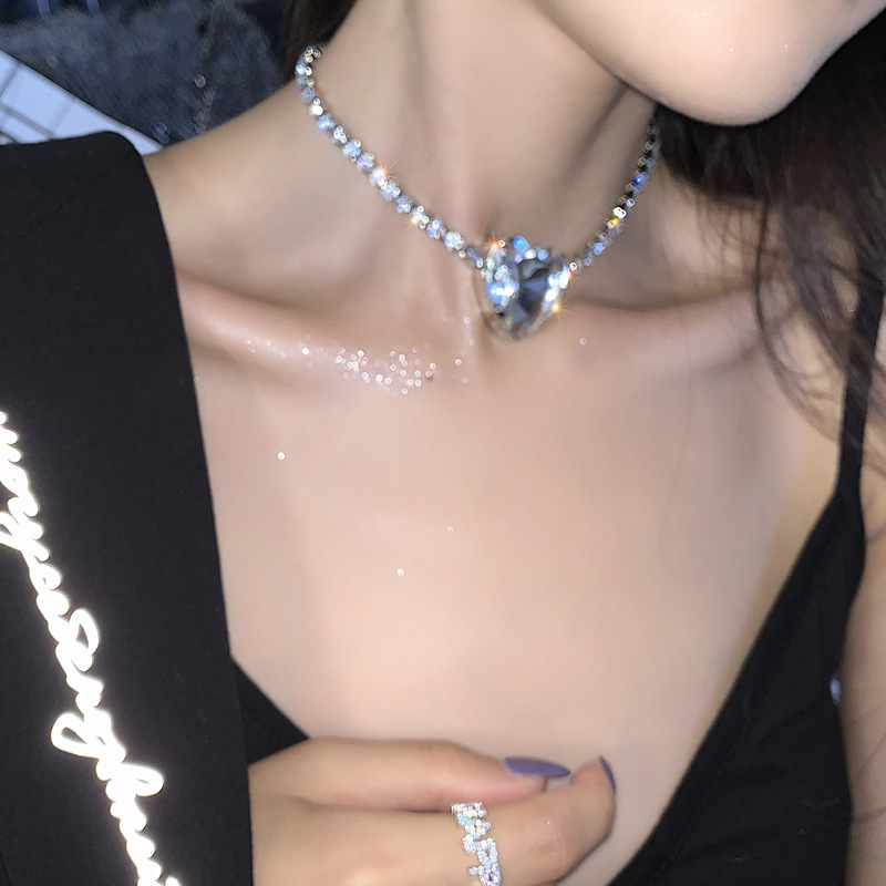 Full Diamond Big Love Crystal Clavicle Chain