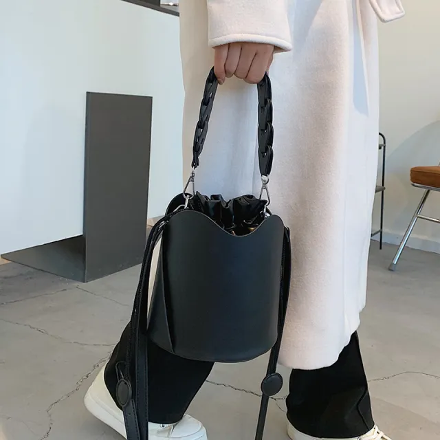 Trendy Fashion Trend Messenger Bag Design Sense Bucket Bag Black - Shop at LoveMi