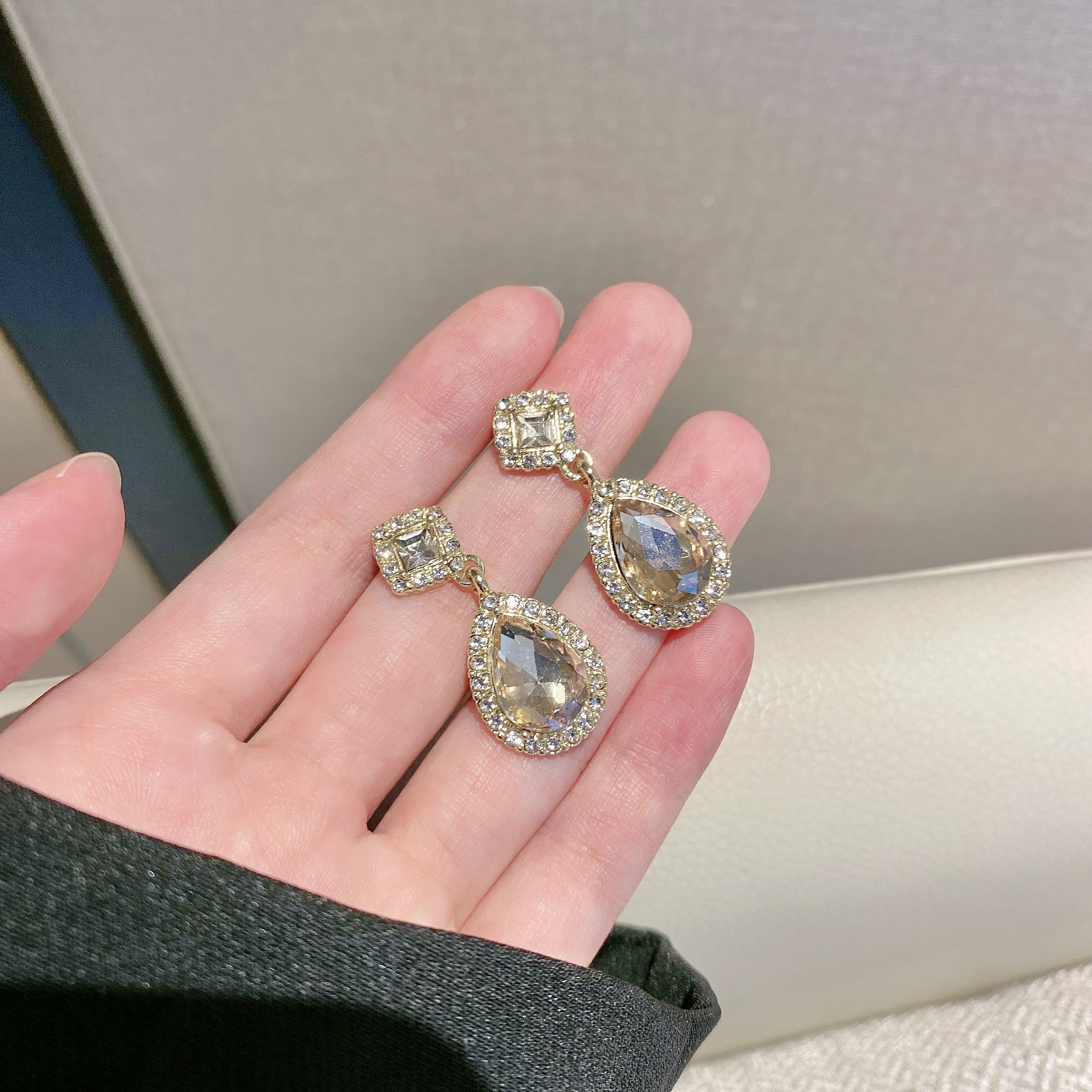 S925 Super Flash Diamond Drop Earrings